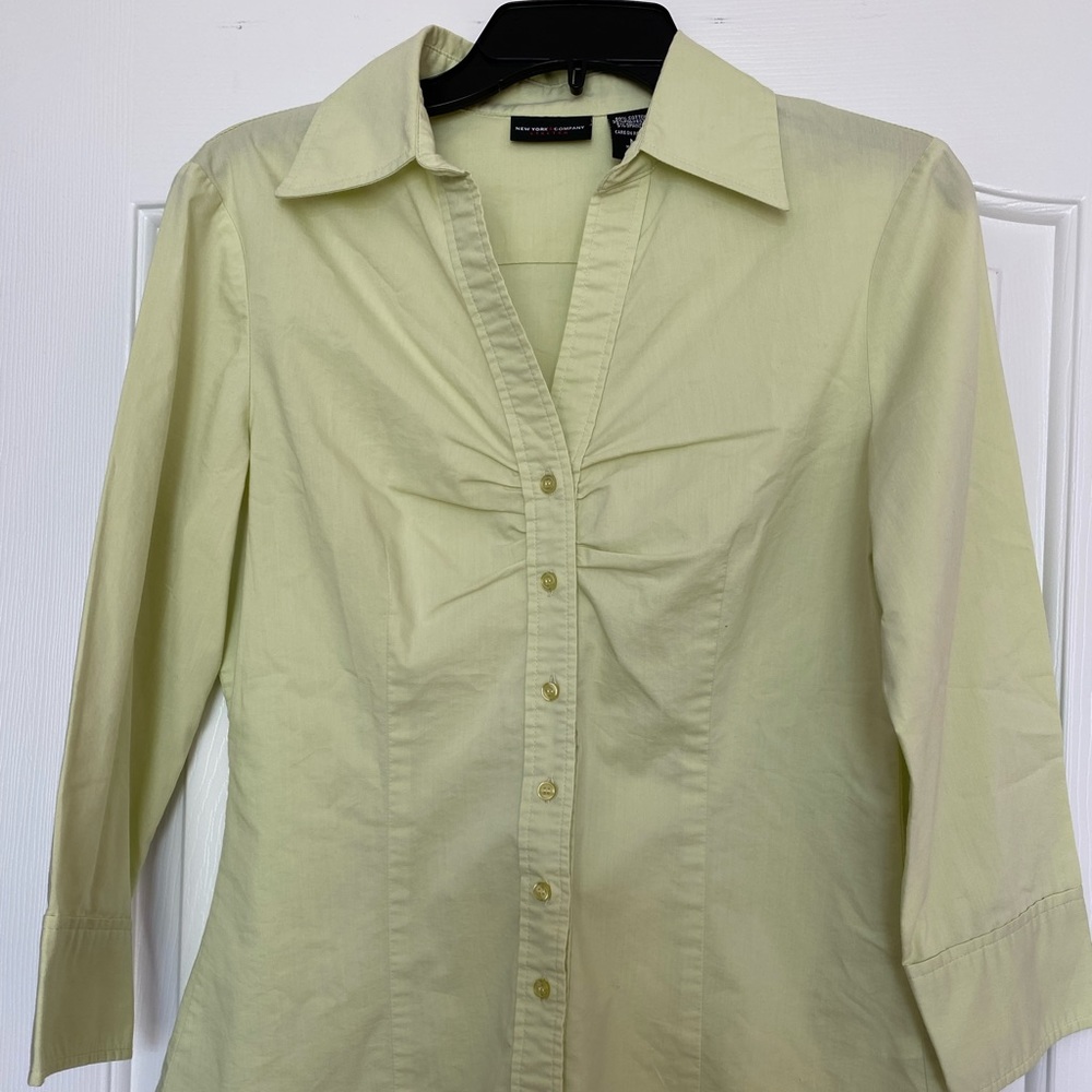 New York and Company green cotton long sleeve top